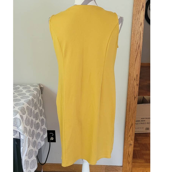 Mystree Mustard Yellow Dress Lace Applique Ruffle Size Large - Picture 2 of 6